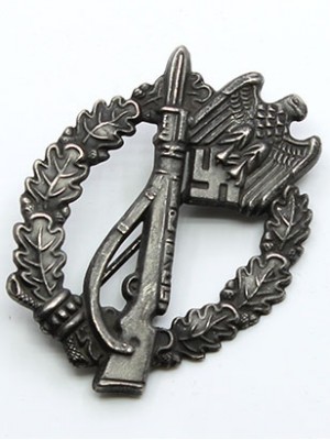 Replica of Infantry Assault Badge in Silver (Antique Finish) (WWII German Badges) for Sale (by ww2onlineshop.com)
