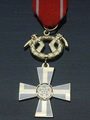 Replica of Finnish Cross of Liberty with Swords 2nd Class (WWII German Medals) for Sale (by ww2onlineshop.com)