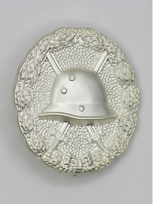 Replica of First War 1918 Wound Badge in Silver (Verwundetenabzeichen) (WWI Medals & Awards) for Sale (by ww2onlineshop.com)