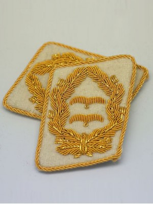 Replica of Luftwaffe Lt General Collar Tabs (German Collar Tabs) for Sale (by ww2onlineshop.com)