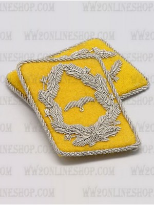 Replica of Luftwaffe Major Collar Tabs (German Collar Tabs) for Sale (by ww2onlineshop.com)