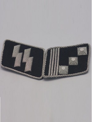 Replica of SS Captain(SS-Hauptstrumfuhrer) Collar Tabs (German Collar Tabs) for Sale (by ww2onlineshop.com)