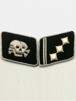 Replica of Waffen SS Skull 1st Lieutenant (SS-Oberstrumfuhrer) Collar Tabs (German Collar Tabs) for Sale (by ww2onlineshop.com)