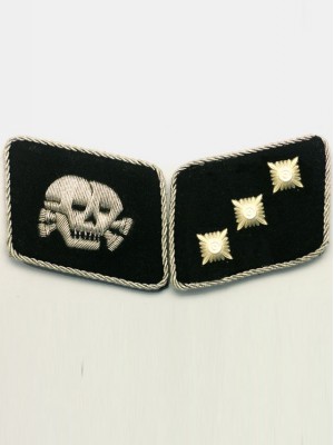 Replica of Waffen SS Skull Lieutenant (SS-Unterstrumfuhrer) Collar Tabs (German Collar Tabs) for Sale (by ww2onlineshop.com)