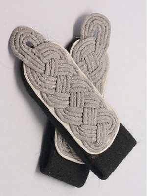 Replica of SS Field Grade Officer Shoulder Boards(Infantry) (German Shoulder Boards) for Sale (by ww2onlineshop.com)