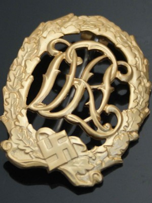 Replica of DRL Sport Badge in Gold (Party & Sport Badges) for Sale (by ww2onlineshop.com)