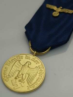 Replica of German WWII Heer 12 Years Service Medal With Ribbon & Heer Eagle Device (WWII German Medals) for Sale (by ww2onlineshop.com)