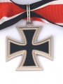 Replica of German WWII Knight Cross of the Iron Cross with Oak Leaf and LDO Box (WWII German Medals) for Sale (by ww2onlineshop.com)