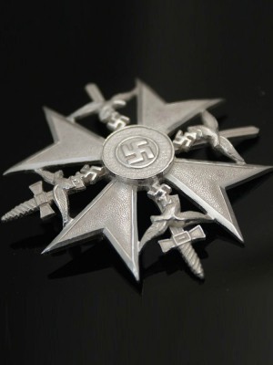 Replica of German WWII Spanish Cross in Silver with Swords (WWII German Medals) for Sale (by ww2onlineshop.com)