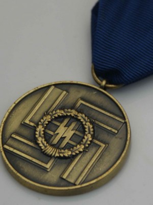 Replica of German WWII SS Long Service Award For Eight Years Of Service (WWII German Medals) for Sale (by ww2onlineshop.com)