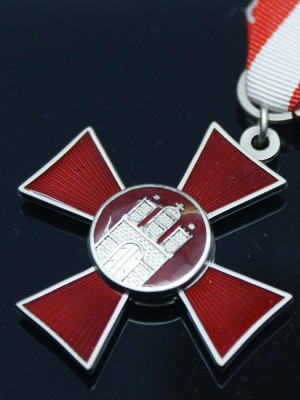 Replica of Hanseatic Cross (Hamburg) (WWI Medals & Awards) for Sale (by ww2onlineshop.com)