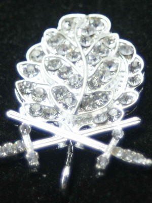 Replica of Oak Leaves with Swords and Diamonds to The Knight s Cross of the Iron Cross (WWII German Medals) for Sale (by ww2onlineshop.com)