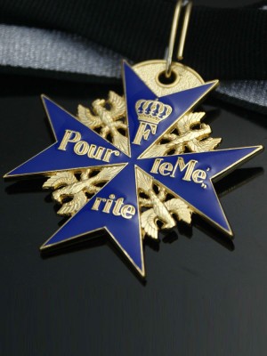 Replica of Pour le Mérite (German Blue Max) (WWI Medals & Awards) for Sale (by ww2onlineshop.com)