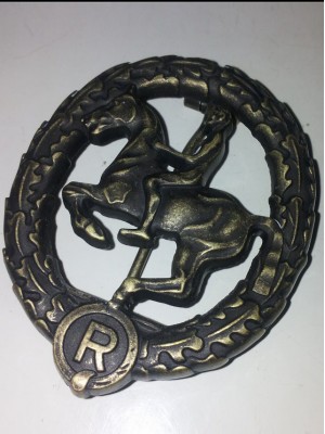 Replica of German Equestrian Badge in Bronze(German Riding Badge: Das Reiterabzeichen) (Party & Sport Badges) for Sale (by ww2onlineshop.com)